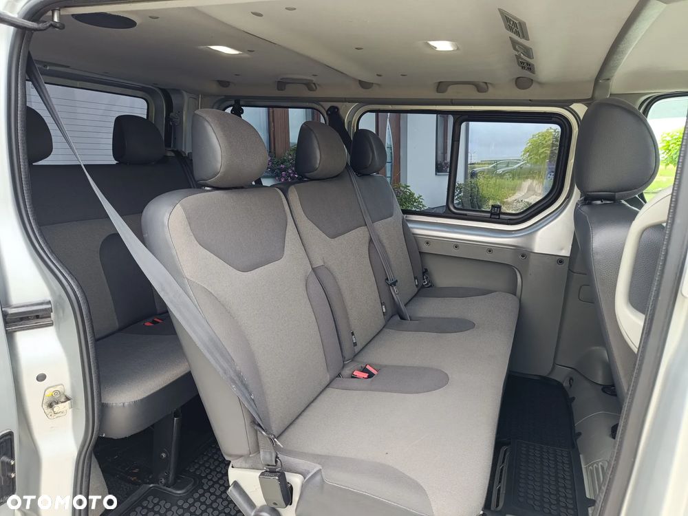 Renault Trafic L1H1 Passenger Lux - 18