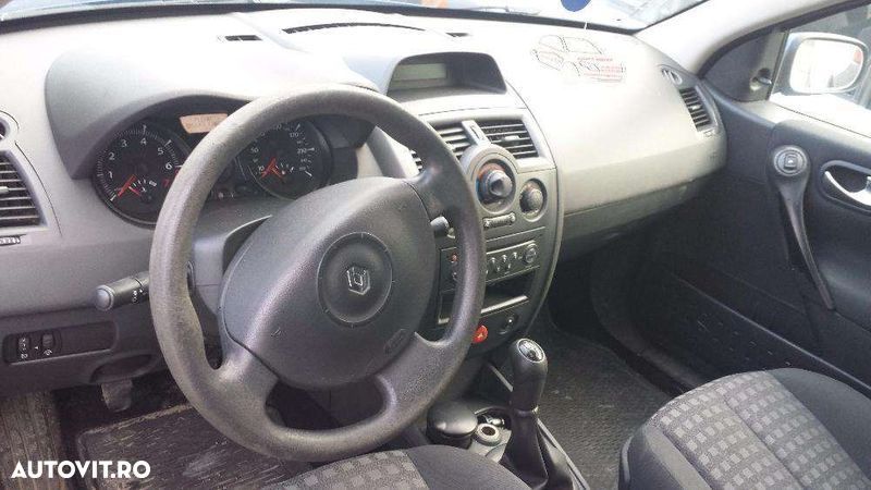 Dezmembram Renault Megane 2 1.6,16V - 6