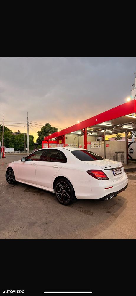 Mercedes-Benz E 220 d Aut. - 1