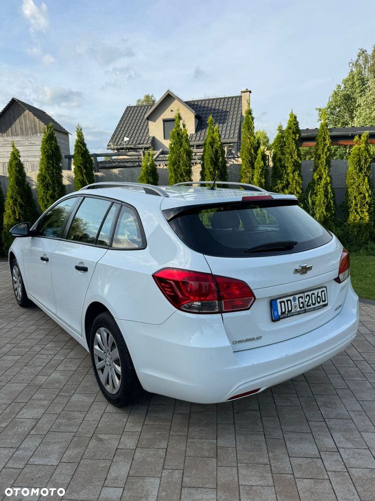 Chevrolet Cruze - 11