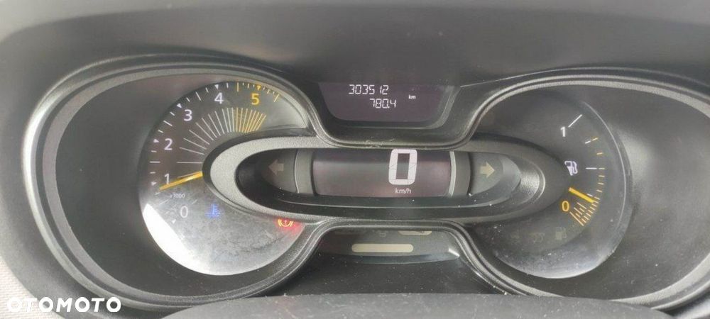 Renault Trafic - 12