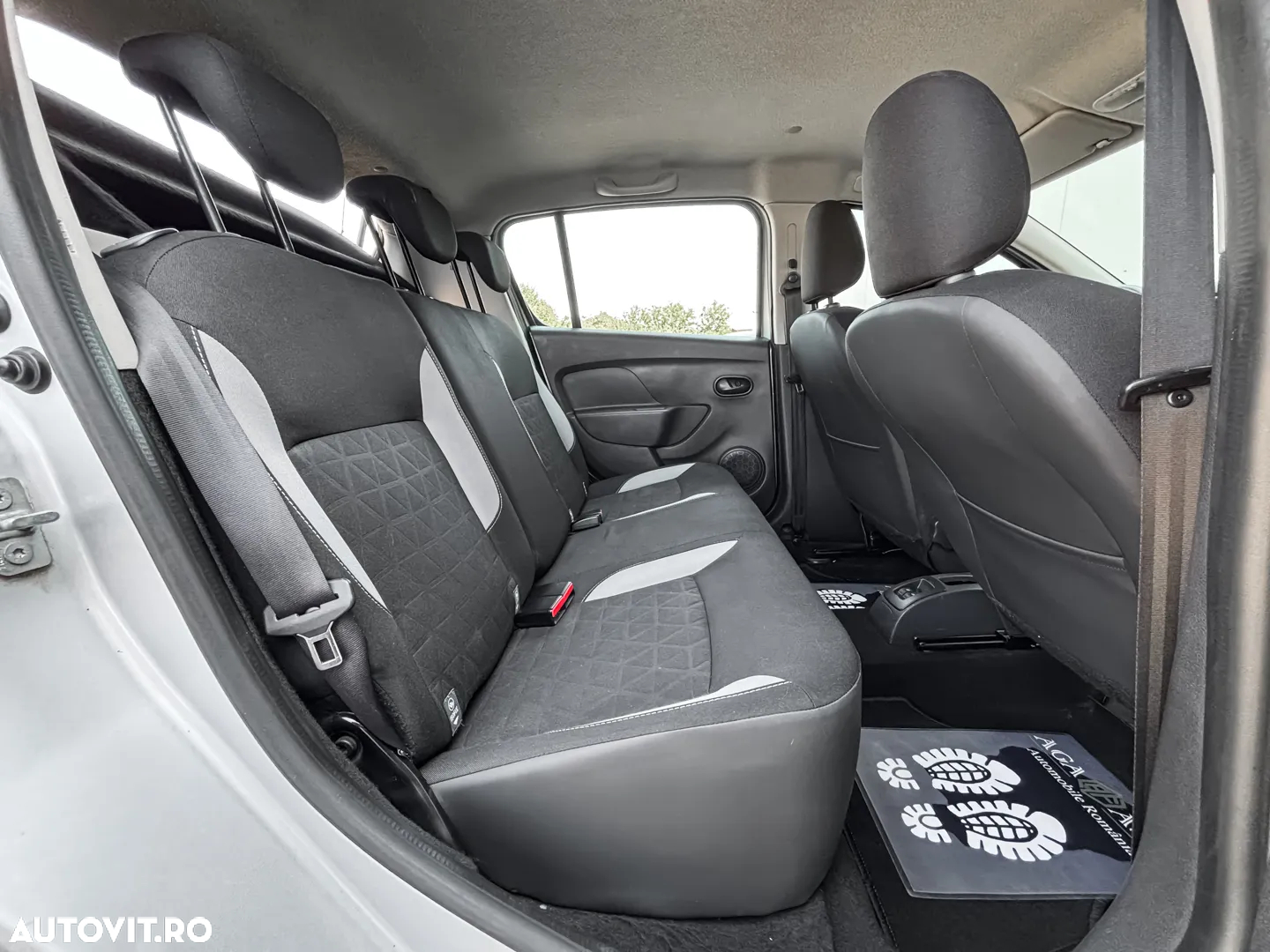 Dacia Sandero - 10
