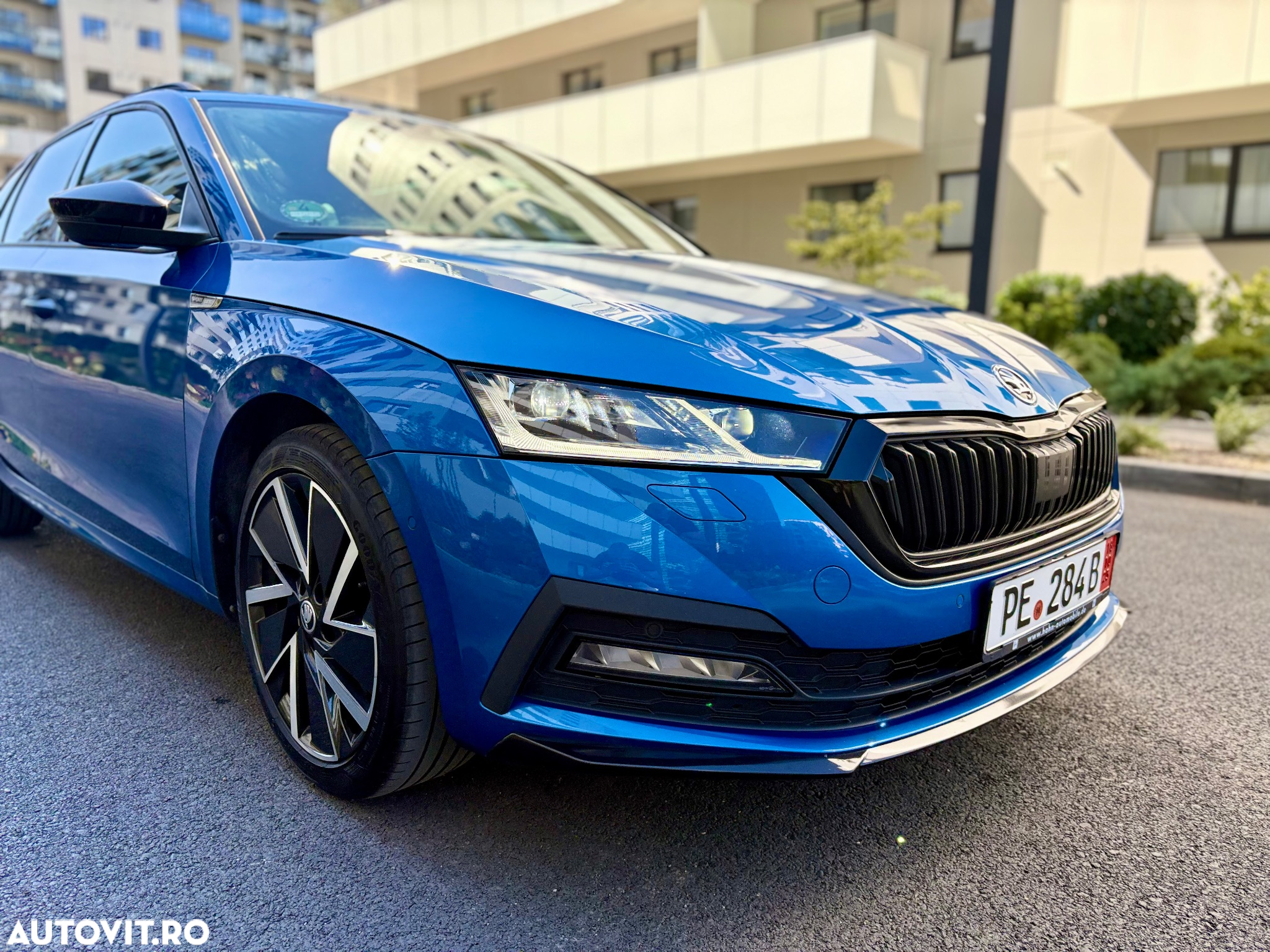 Skoda Octavia 2.0 TDI 150 CP DSG Sportline - 10