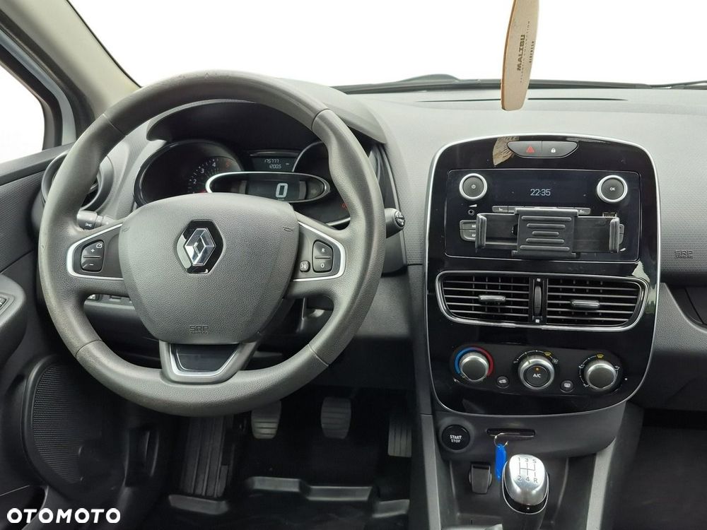 Renault Clio - 21