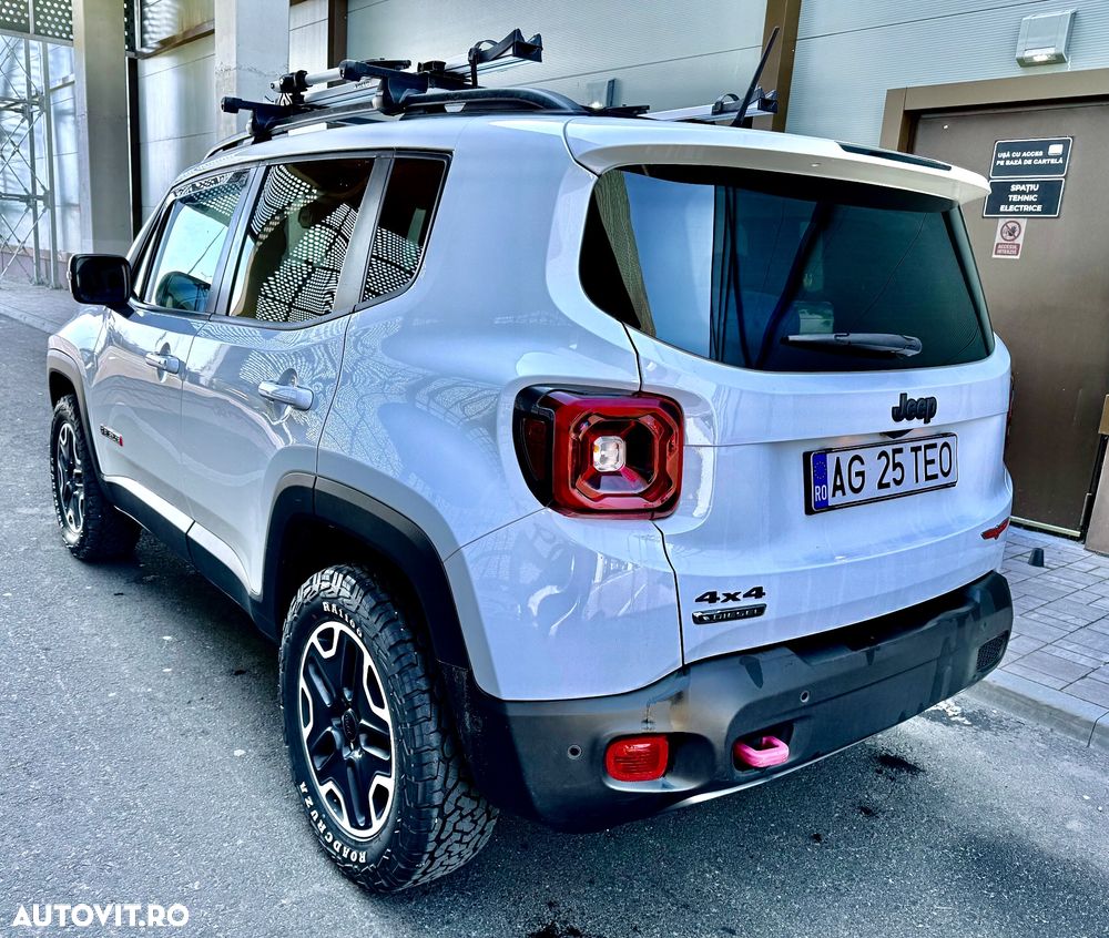 Jeep Renegade 2.0 M-Jet 4x4 AT Trailhawk - 4
