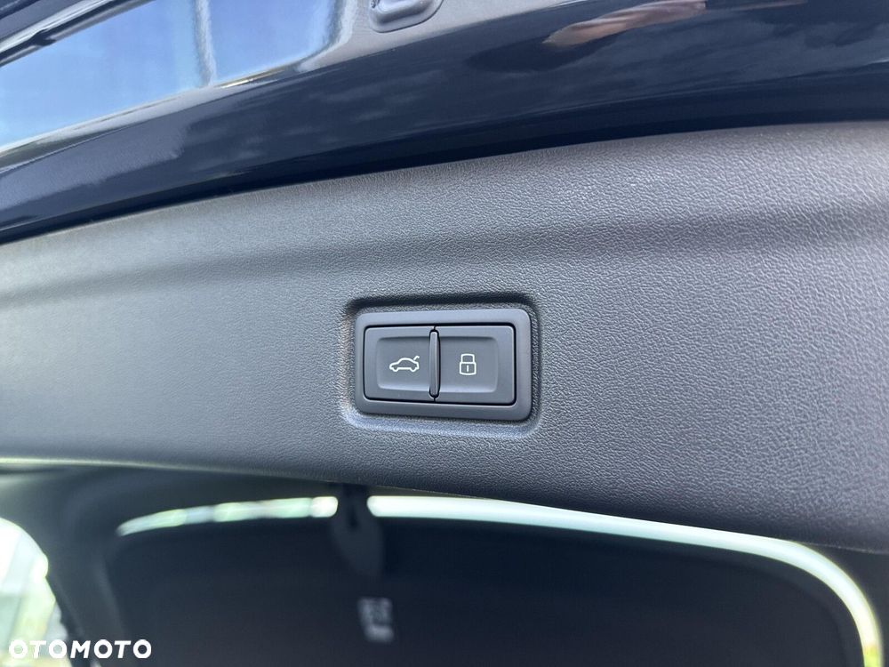 Audi Q6 e-tron - 23