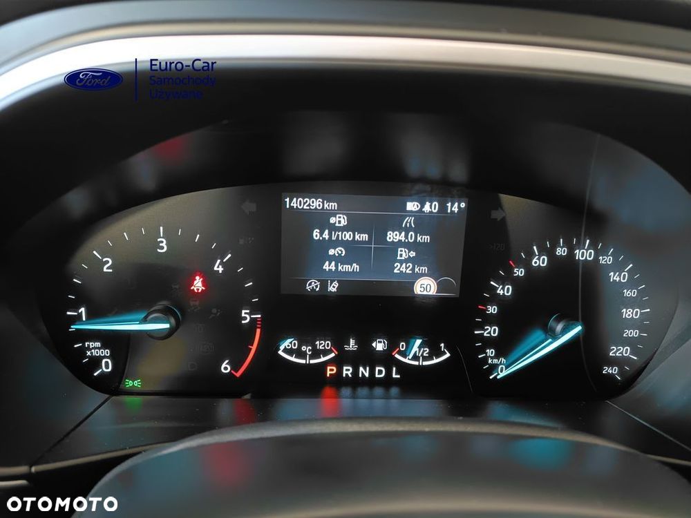 Ford Focus 2.0 EcoBlue STart-Stopp-System TITANIUM - 19