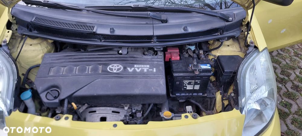 Toyota Yaris 1.33 Luna - 19