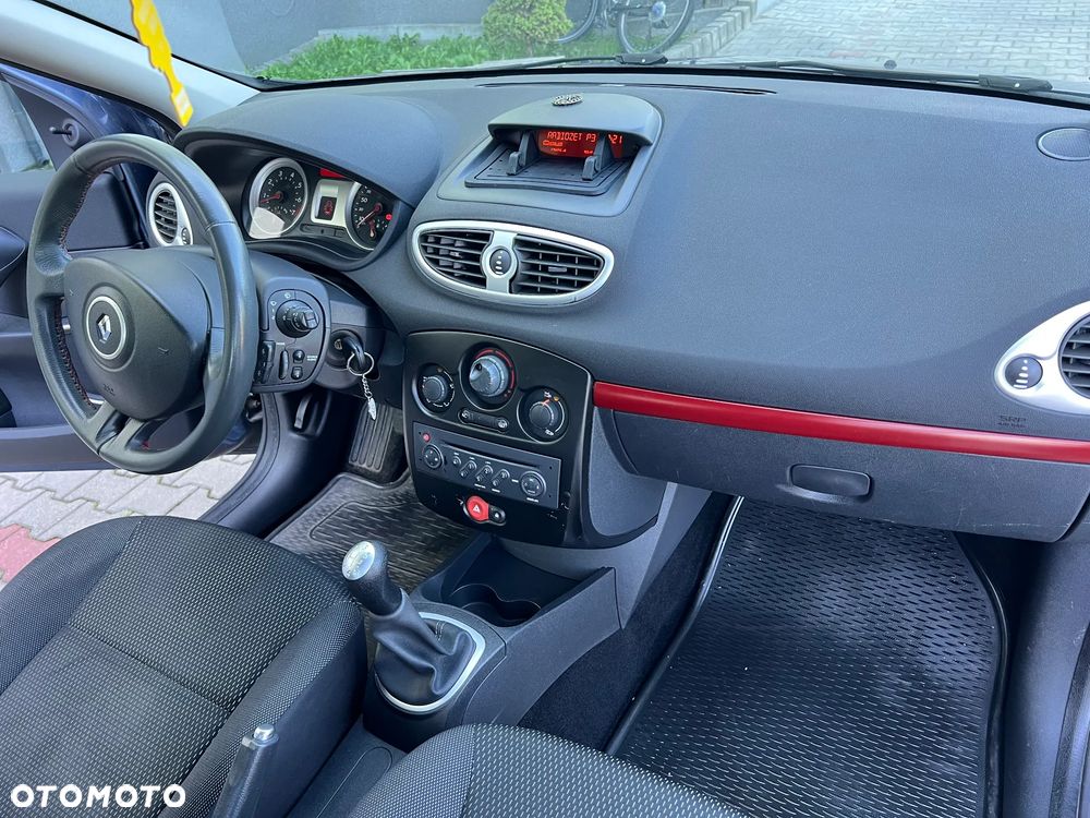 Renault Clio 1.2 16V Rip Curl - 11