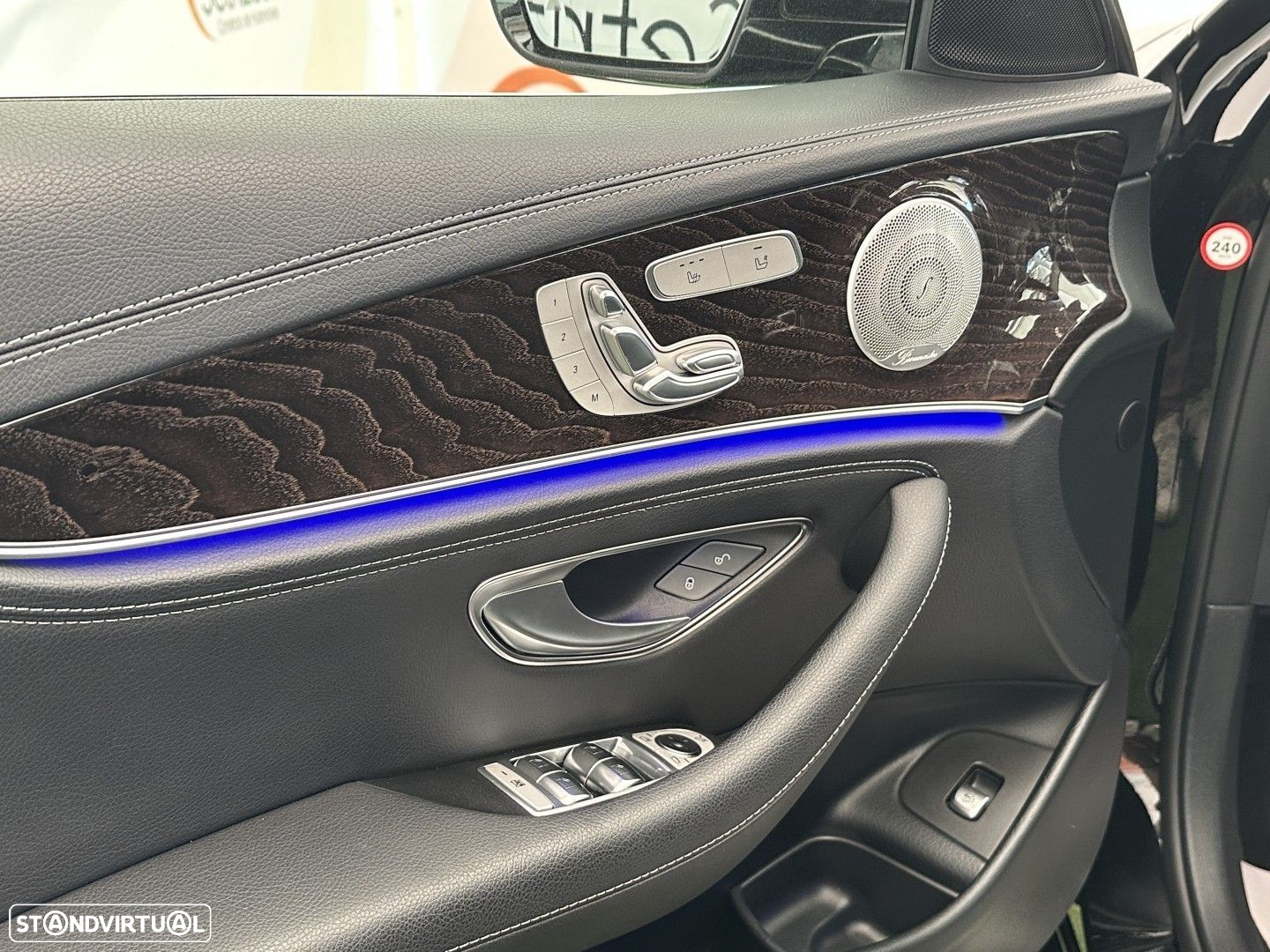 Mercedes-Benz E 300 de Avantgarde - 13