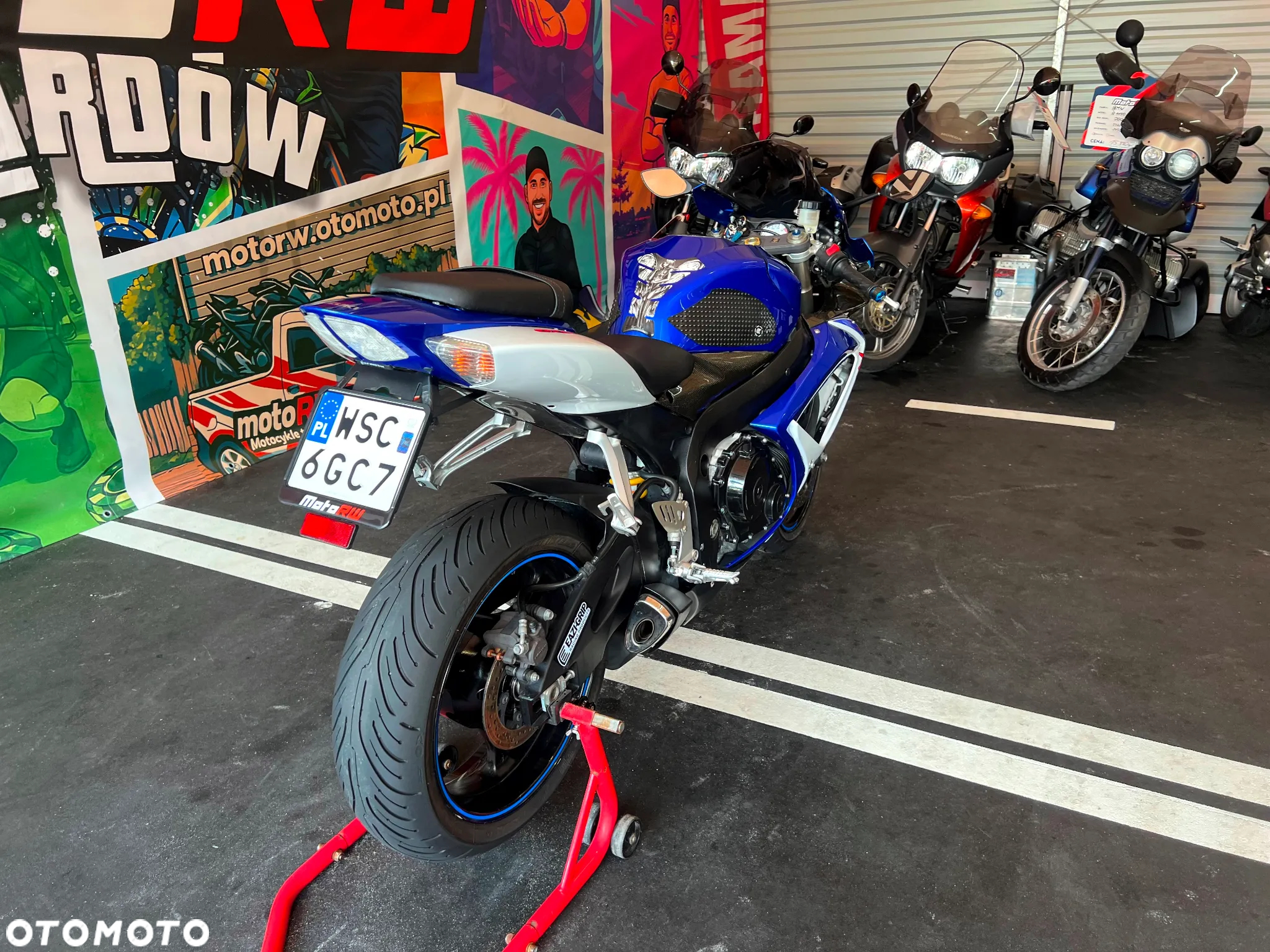 Suzuki GSX-R - 12
