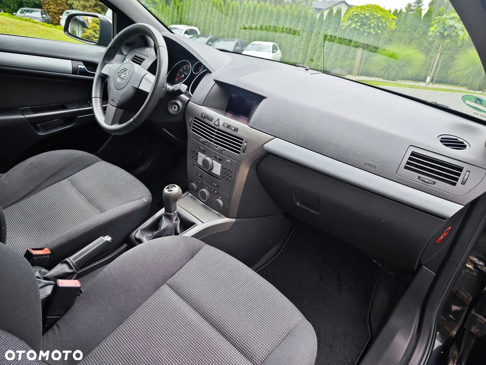 Opel Astra 1.8 Edition - 19