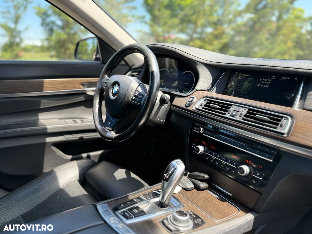 BMW Seria 7 740d xDrive Edition Exclusive - 12