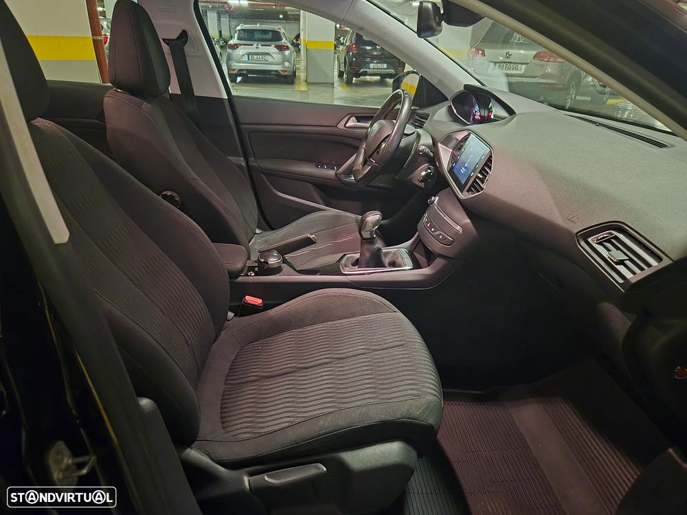 Peugeot 308 SW 1.6 BlueHDi Style - 33