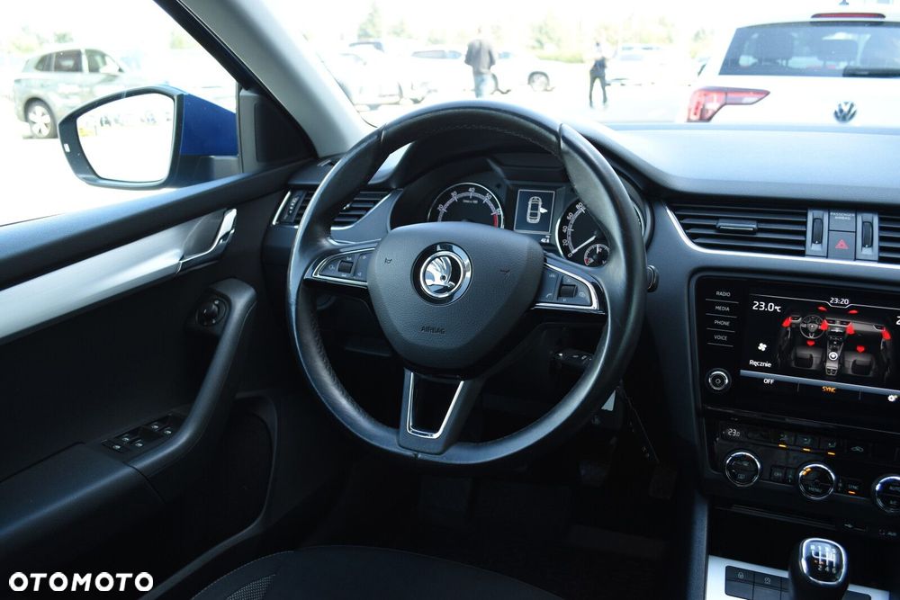 Skoda Octavia 1.4 TSI Ambition - 11