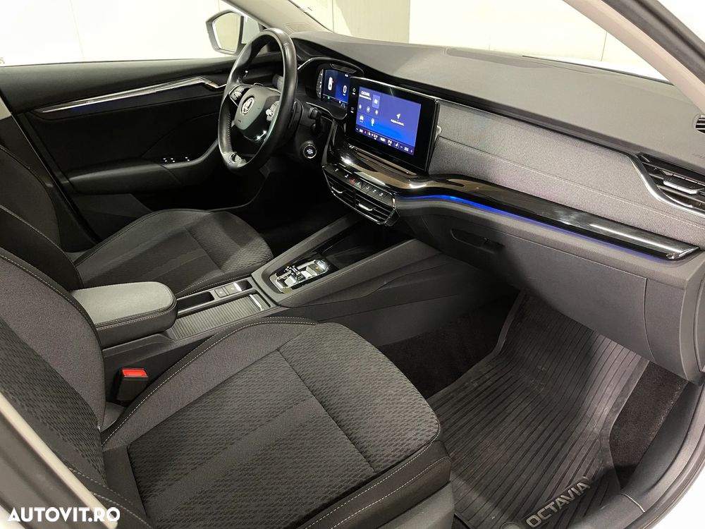 Skoda Octavia 2.0 TDI DSG Style - 10