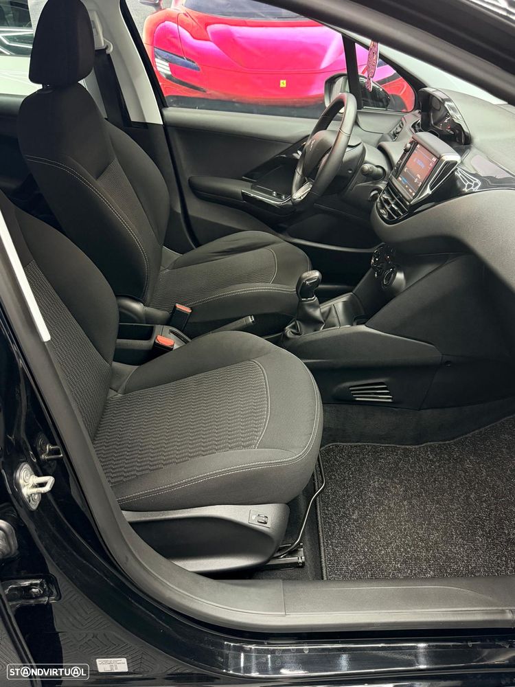 Peugeot 208 1.2 PureTech Access - 17