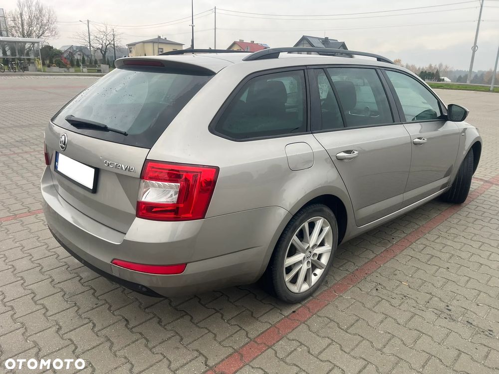 Skoda Octavia 1.4 TSI Joy DSG - 4