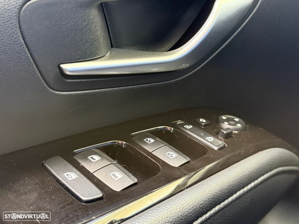 Hyundai Tucson 1.6 T-GDI HEV Vanguard - 32