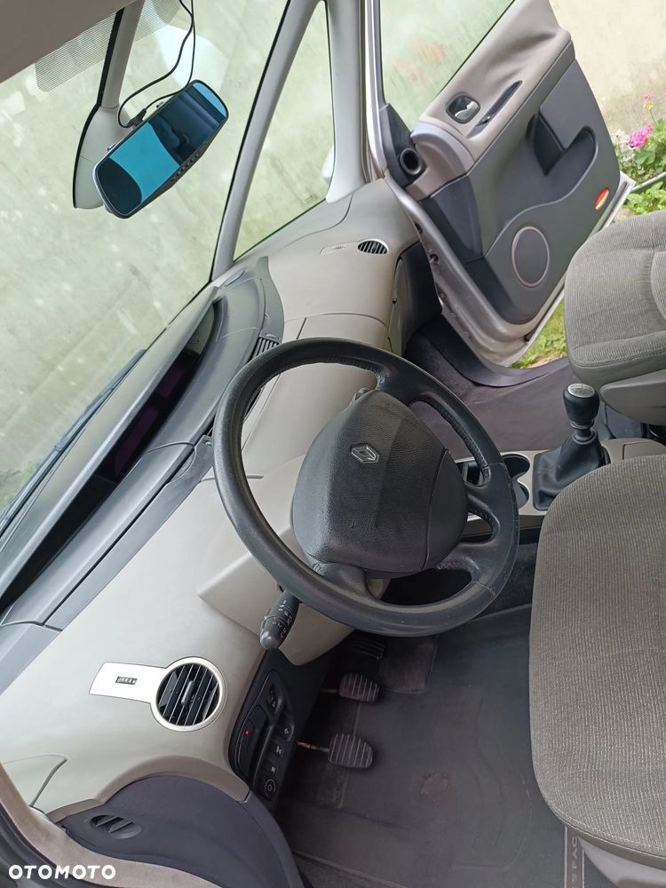 Renault Grand Espace 2.0 Dynamique - 20