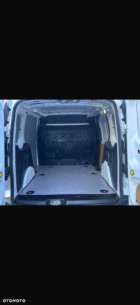 Ford Transit Connect - 10