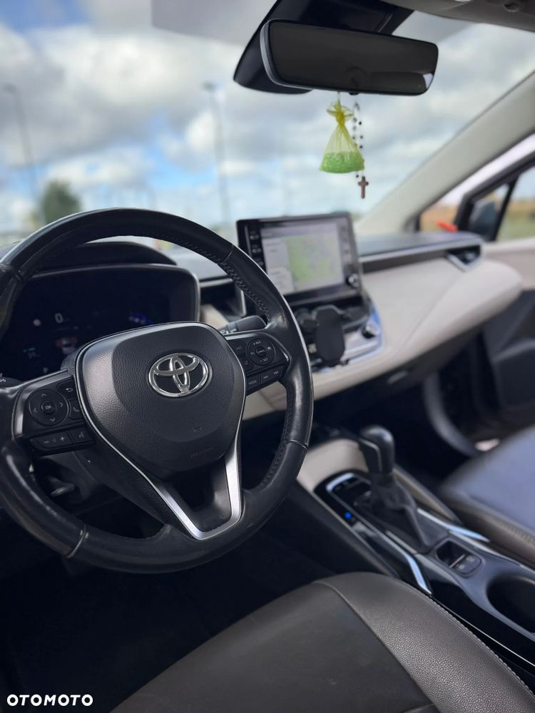 Toyota Corolla - 23