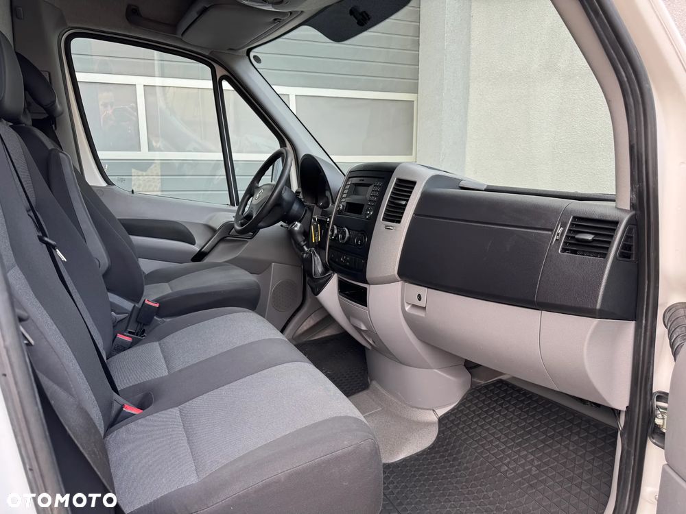 Volkswagen Crafter - 14