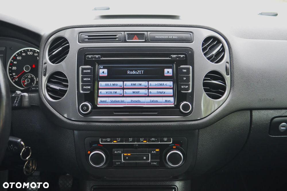 Volkswagen Tiguan 2.0 TDI DPF BlueMotion Technology Exclusive - 18
