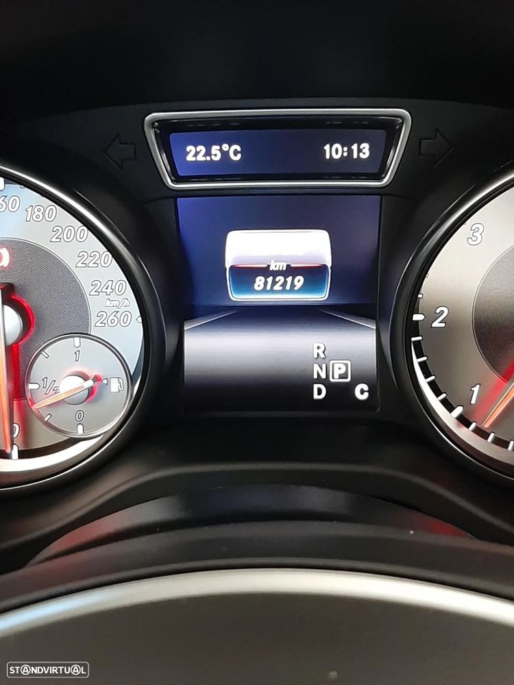 Mercedes-Benz GLA 220 CDI Urban - 2