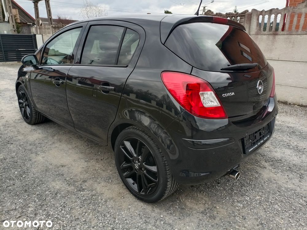 Opel Corsa 1.4 16V Color Edition - 4
