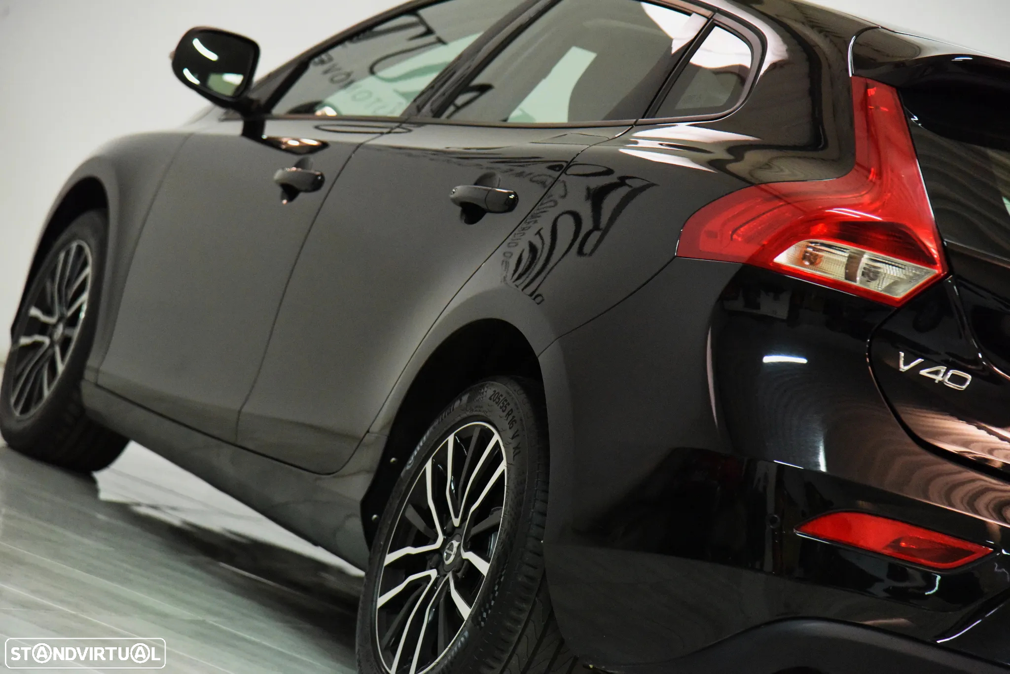 Volvo V40 2.0 D3 Momentum - 10