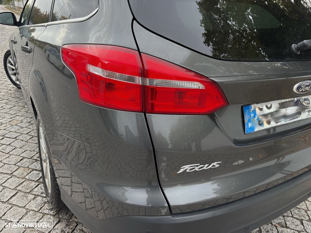 Ford Focus SW 1.5 TDCi Titanium - 10