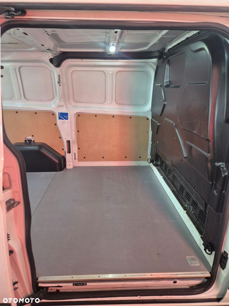 Ford Transit Custom - 23