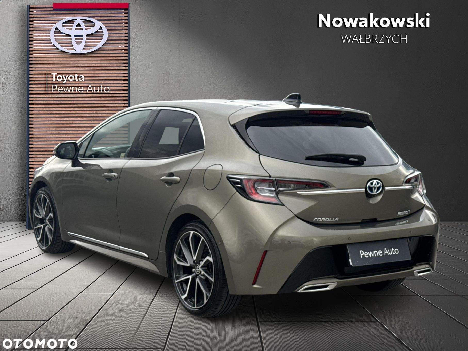 Toyota Corolla 2.0 Hybrid Executive - 4