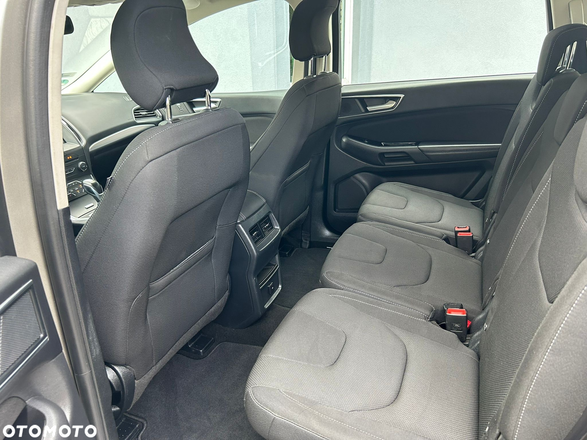Ford S-Max 2.0 EcoBlue Titanium - 17