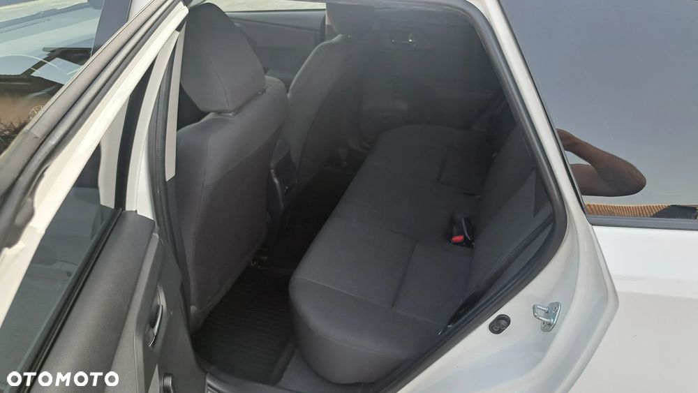 Toyota Auris 1.33 VVT-i Active - 11