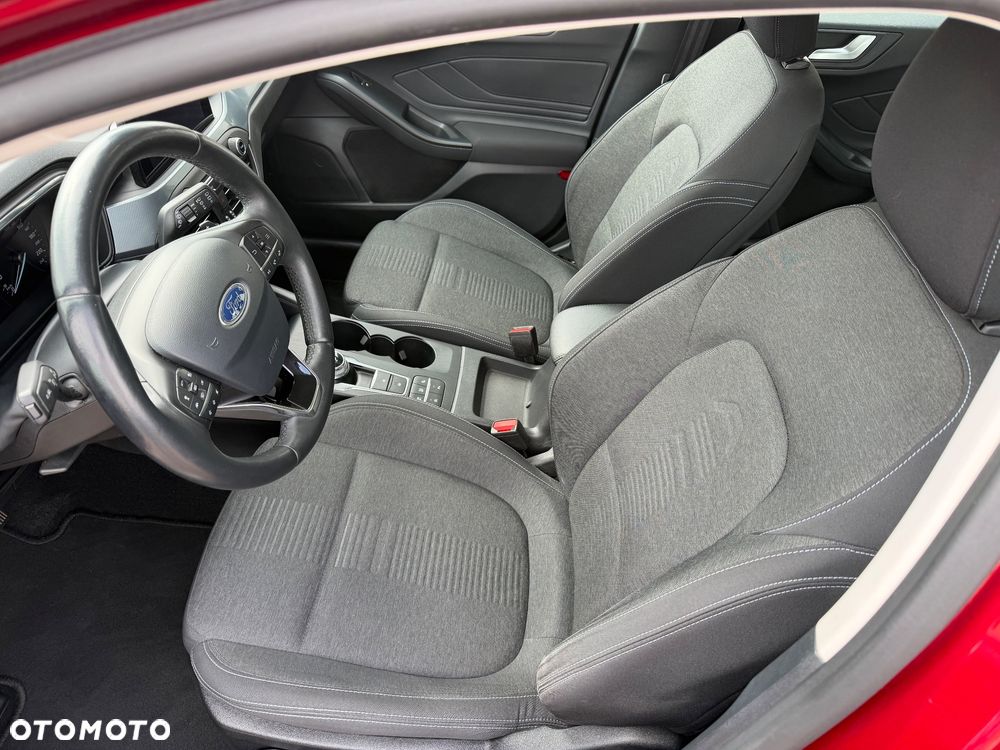 Ford Focus 1.5 EcoBoost Active - 14