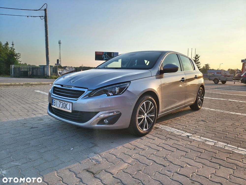 Peugeot 308 125 THP Allure - 8