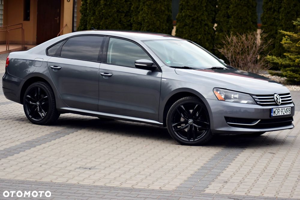 Volkswagen Passat - 25