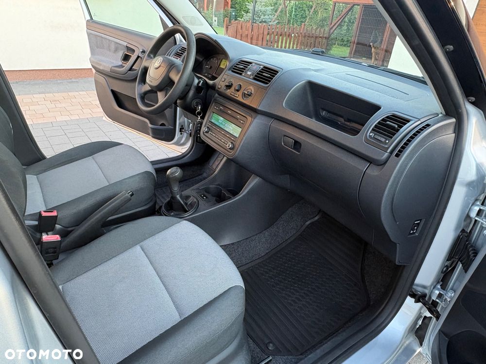 Skoda Fabia 1.2 HTP Ambiente - 19