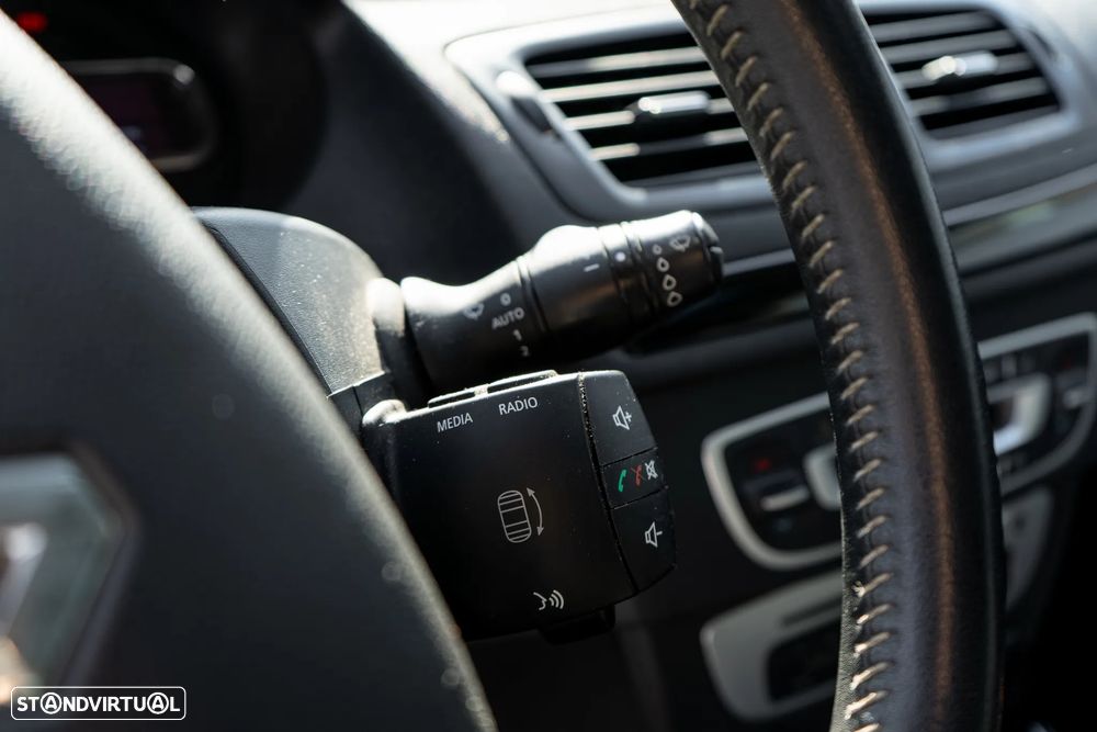 Renault Mégane Coupe Energy dCi 130 FAP Start & Stop Bose Edition - 16