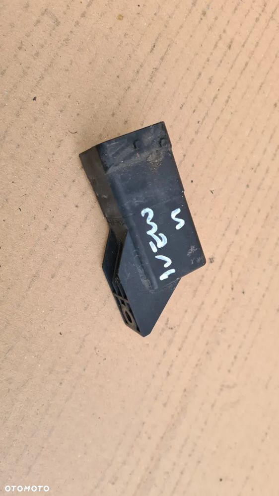 IVECO DAILY 4 06-11 przekaźnik świec żarowych - 3