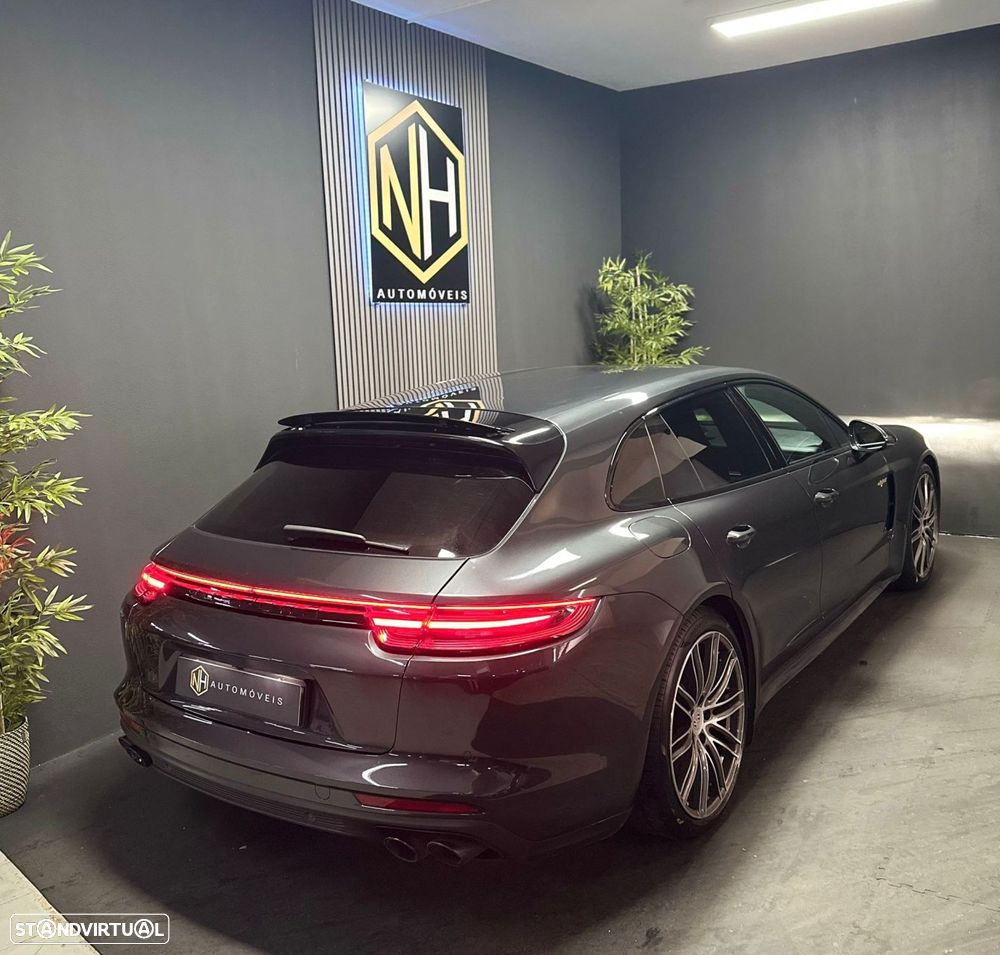 Porsche Panamera Sport Turismo - 4