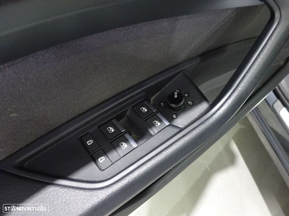 Audi Q8 e-Tron Sportback 55 quattro Advanced - 8