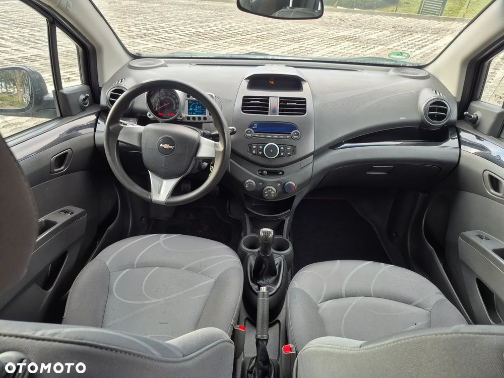 Chevrolet Spark 1.0 LT - 8