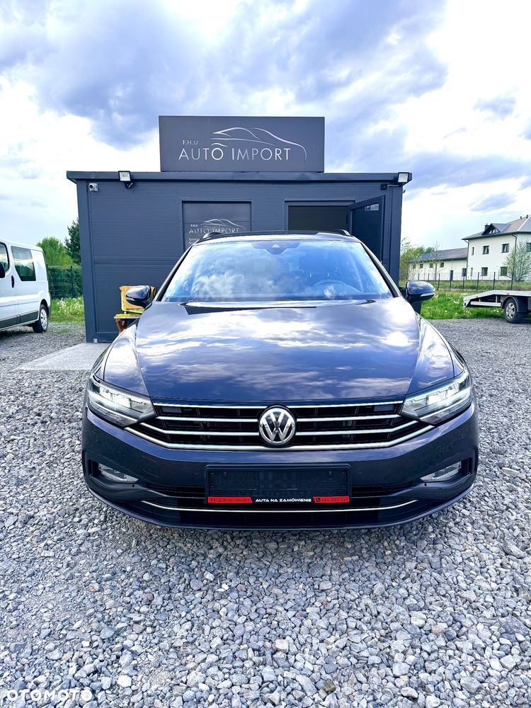 Volkswagen Passat 2.0 TDI SCR DSG Elegance - 17
