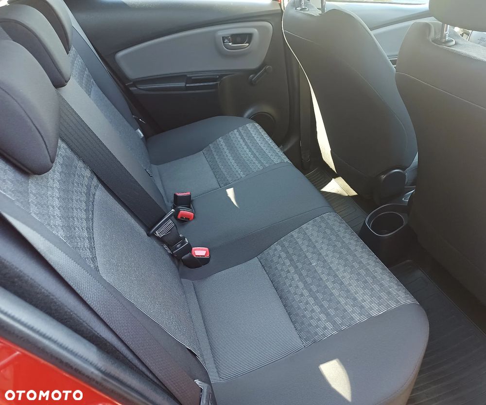 Toyota Yaris 1.0 Life EU6 - 10