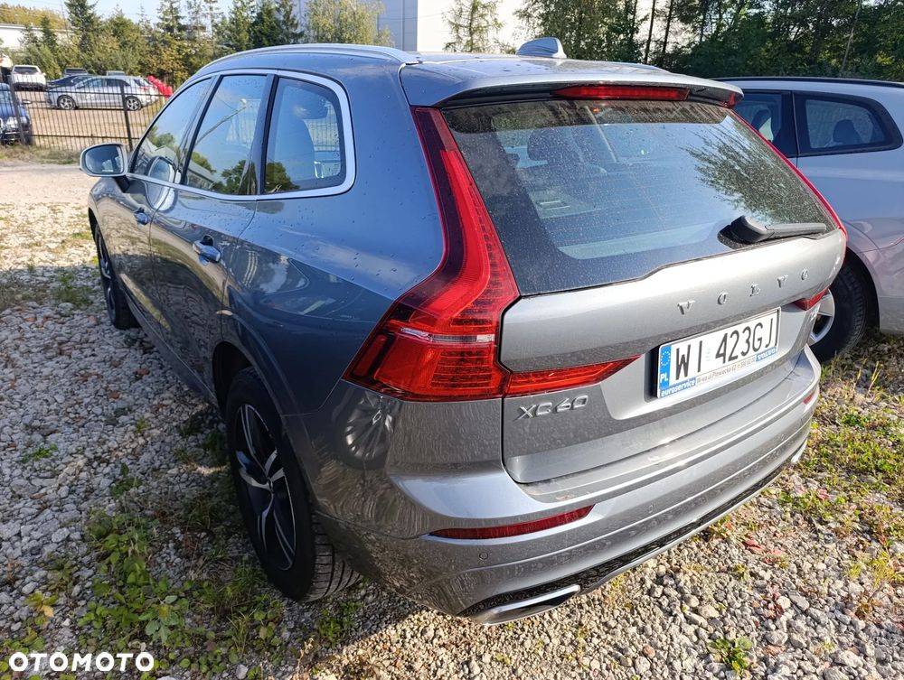 Volvo XC 60 D5 AWD R-Design - 4