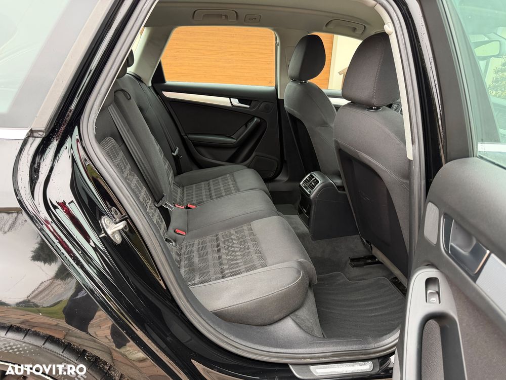 Audi A4 Avant 2.0 TDI DPF multitronic S line Sportpaket - 8