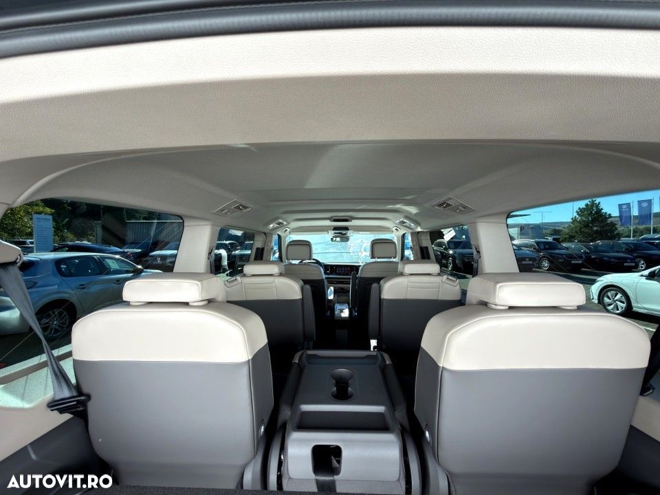 Volkswagen Multivan - 23